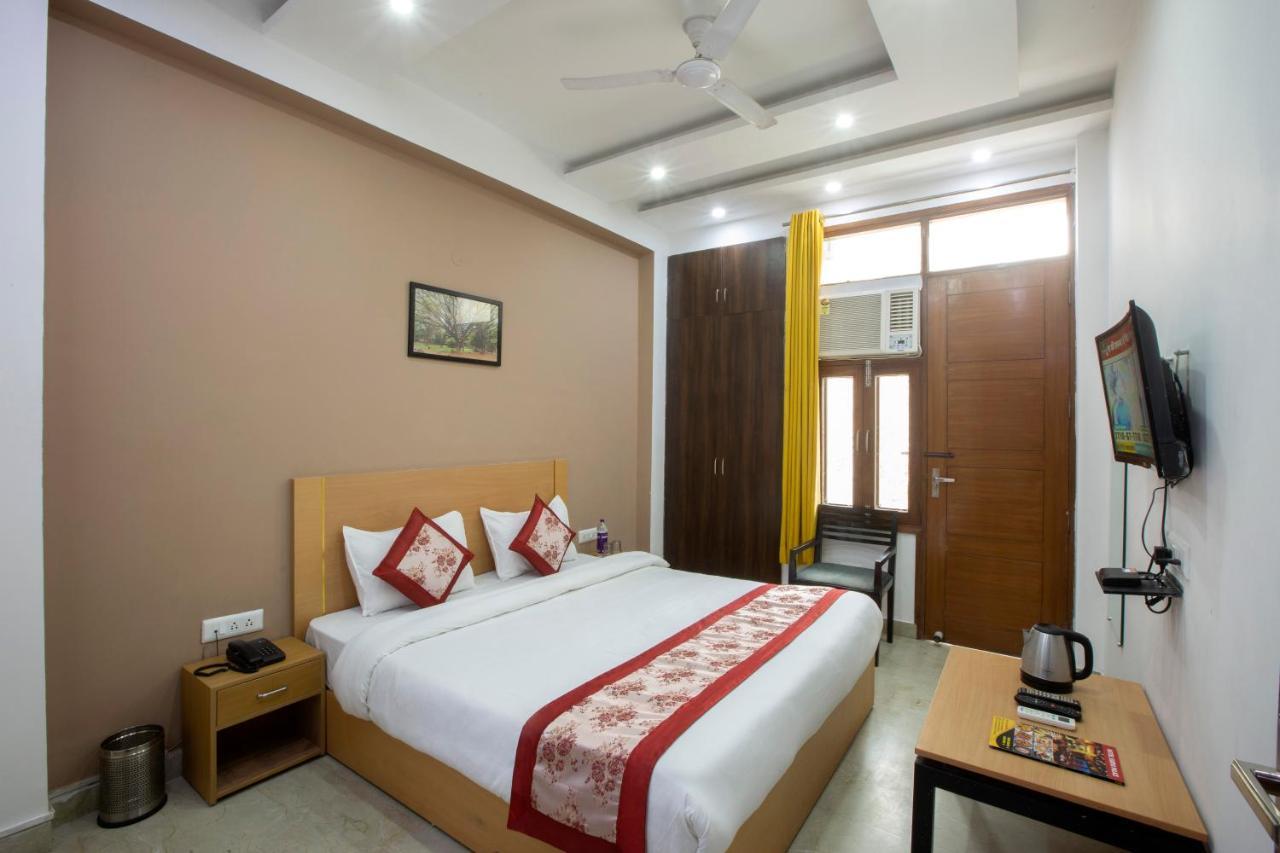Hotel Ginger Palace - Corporate Hotel Noida Sector 62 Exterior photo
