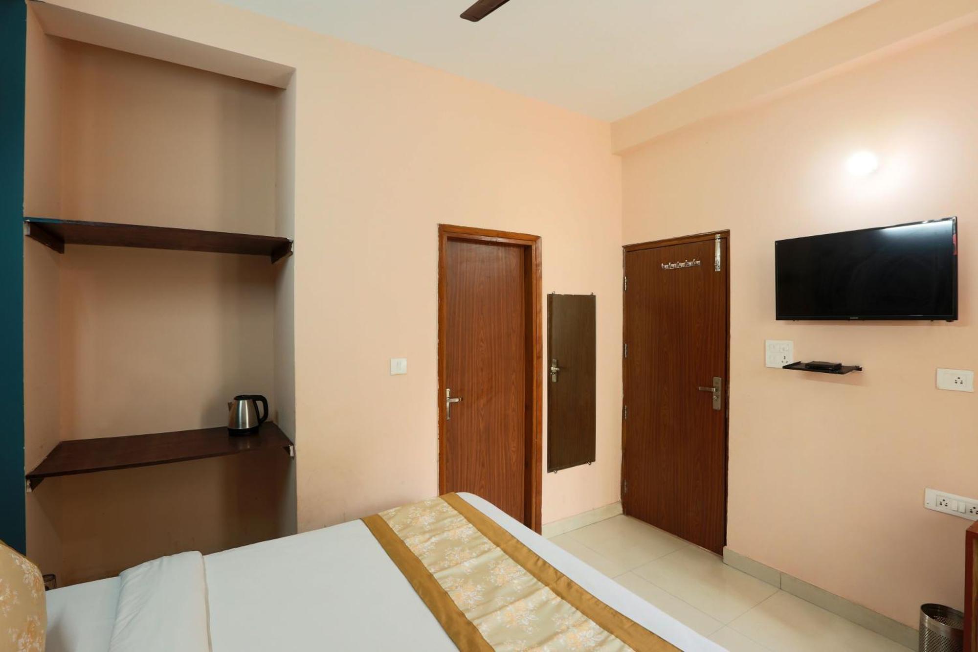 Hotel Ginger Palace - Corporate Hotel Noida Sector 62 Exterior photo
