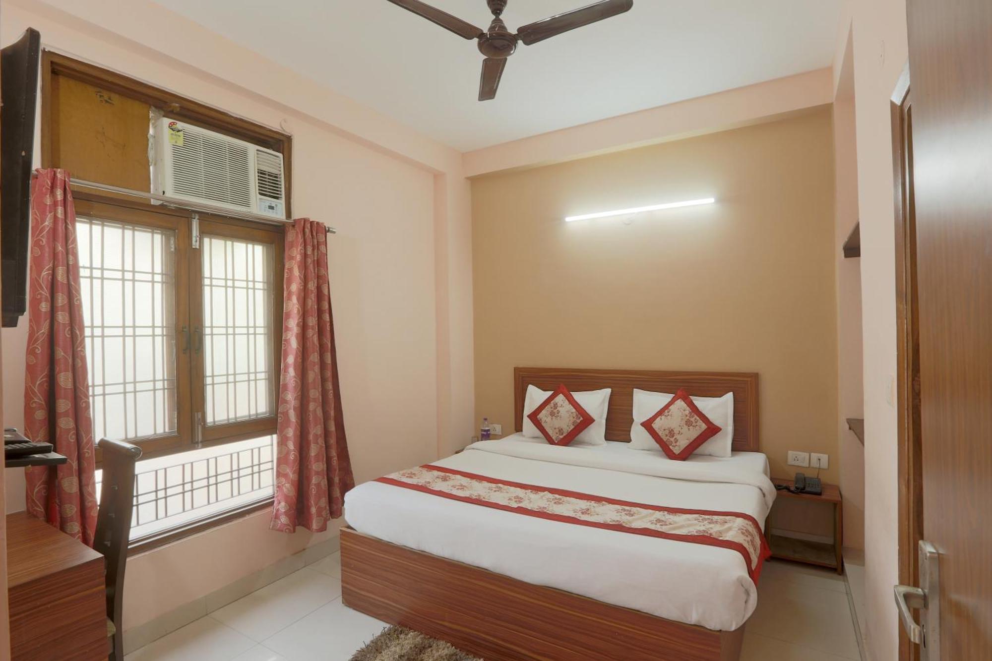 Hotel Ginger Palace - Corporate Hotel Noida Sector 62 Exterior photo